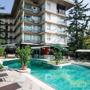 Grand Panoramic Hotell
